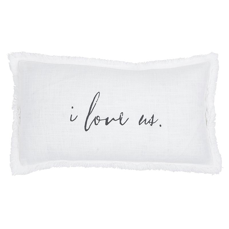 A pillow with the words " i love us ".